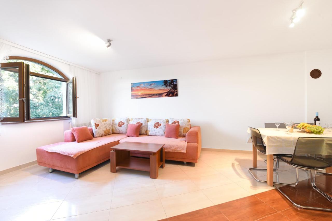 Apartments Mirasol อูมัค ภายนอก รูปภาพ