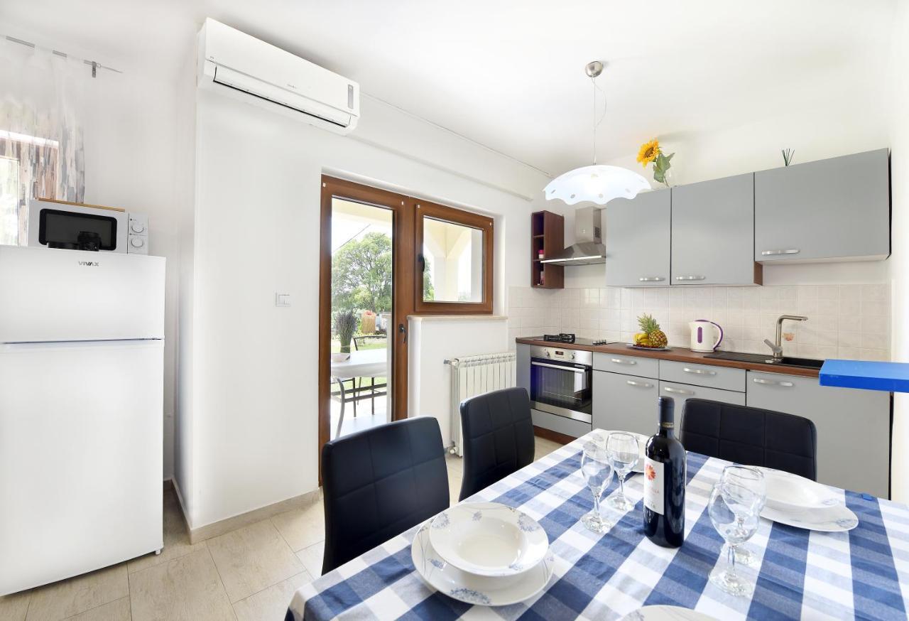 Apartments Mirasol อูมัค ภายนอก รูปภาพ